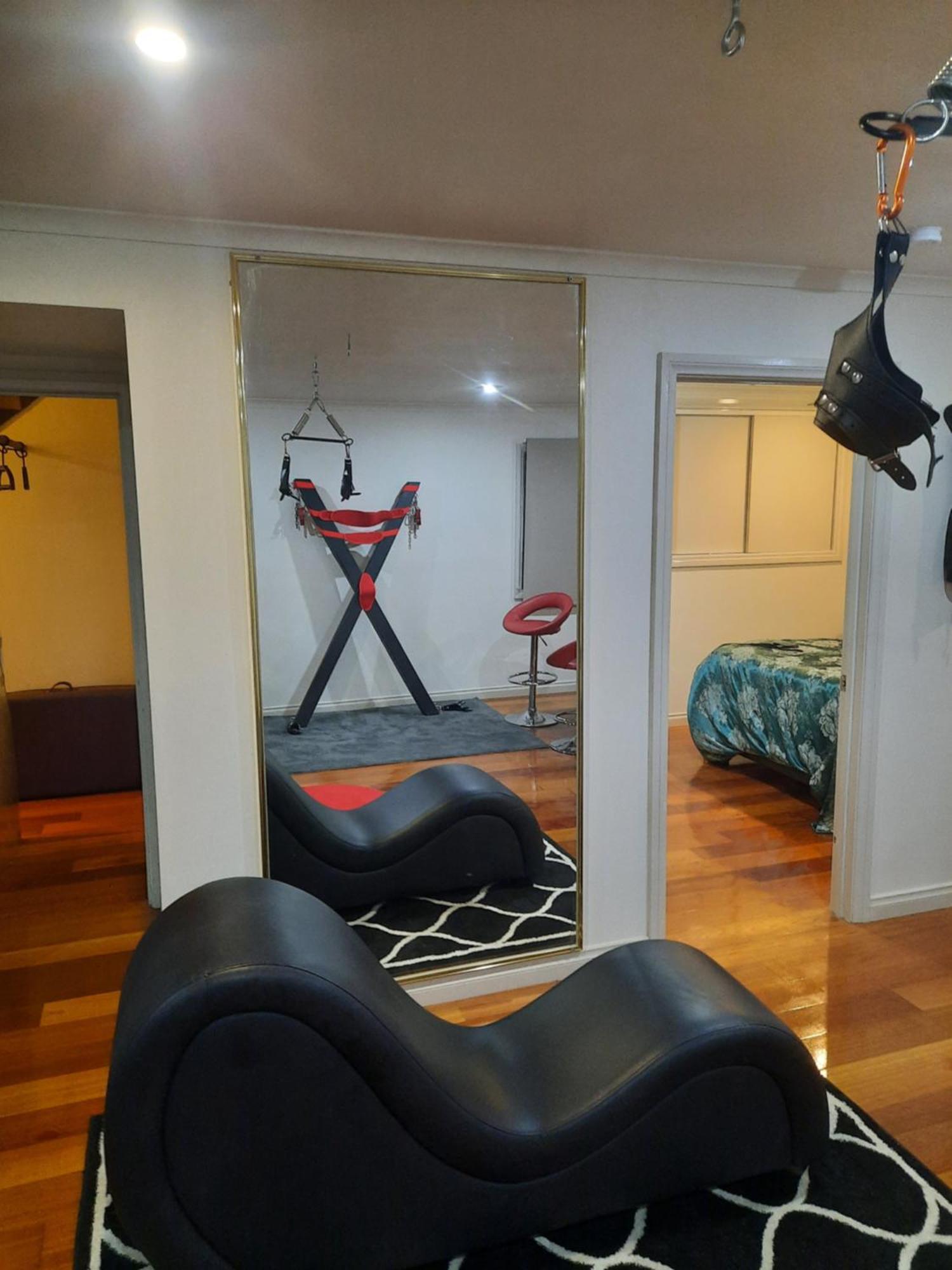 Cock Or Two Kink House Hotel Cockatoo Екстериор снимка